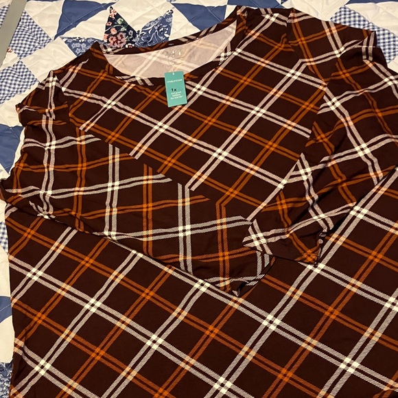 Maurices Tops - Maurices Long Sleeve Crew Neck Top